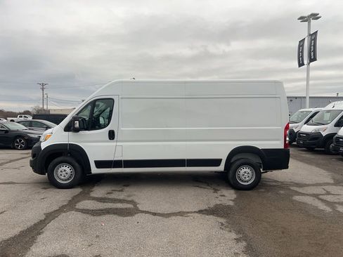 Used 2025 RAM ProMaster 2500 w/ Safety Group image 9
