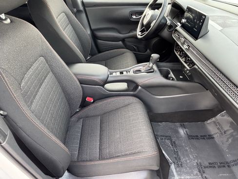 Certified 2027 Honda HR-V Sport image 9