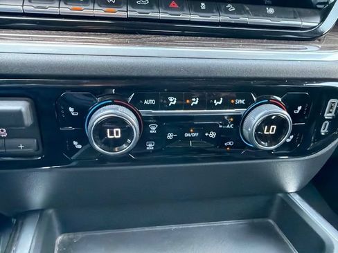 Used 2025 Chevrolet Silverado 1500 LT w/ Z71 Off-Road Package AWD/4WD image 60