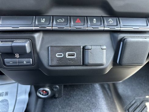 Used 2025 Chevrolet Silverado 2500 Custom w/ Custom Convenience Package AWD/4WD image 21