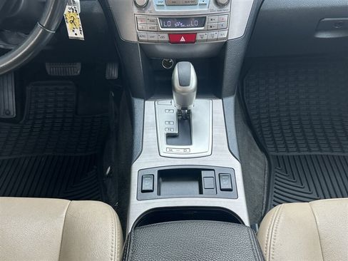 Used 2012 Subaru Outback 3.6R Limited AWD/4WD image 44