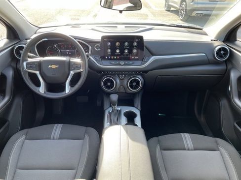 Used 2025 Chevrolet Blazer LT image 23