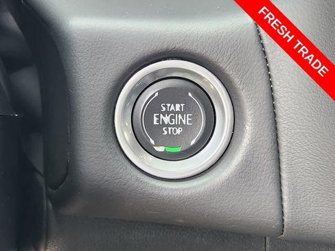 Used 2024 Chevrolet Suburban Z71 w/ Luxury Package AWD/4WD image 19