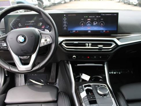 Used 2023 BMW 330i Sedan w/ Convenience Package RWD image 12