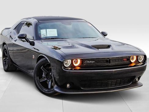Used 2022 Dodge Challenger R/T Scat Pack image 2