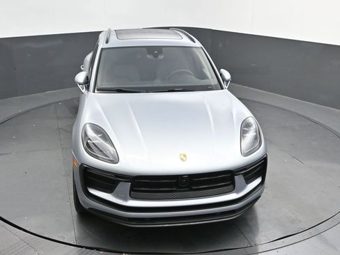 New 2026 Porsche Macan image 23