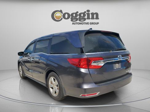Used 2018 Honda Odyssey EX image 2