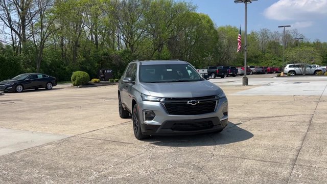 Used 2023 Chevrolet Traverse Premier w/ Redline Edition FWD image 4