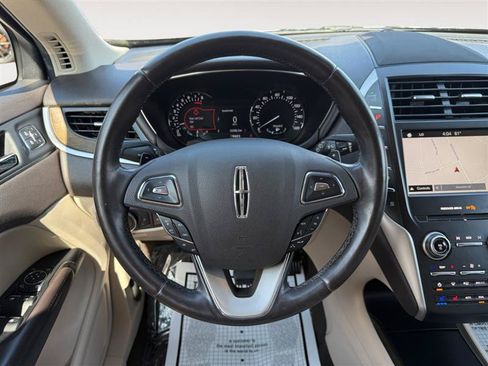 Used 2019 Lincoln MKC Reserve w/ MKC Climate Package FWD image 14