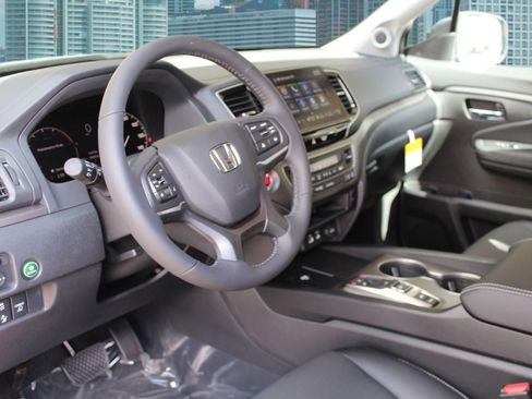 New 2026 Honda Ridgeline RTL image 18