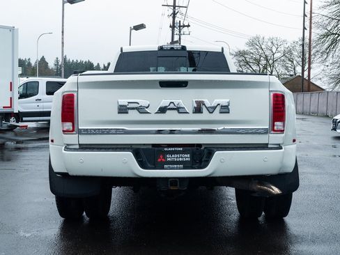 Used 2017 RAM 3500 Laramie Longhorn image 5