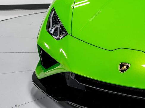 Used 2022 Lamborghini Huracan EVO RWD image 40