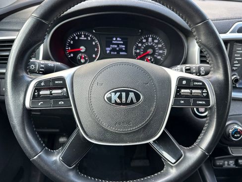 Used 2020 Kia Sorento S image 27