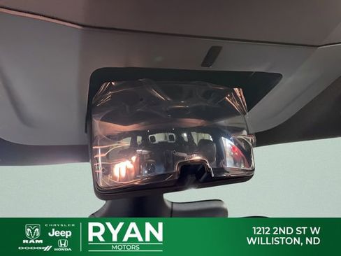 New 2026 Chrysler Pacifica Select image 35