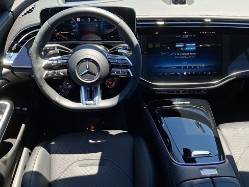 Certified 2026 Mercedes-Benz E 53 AMG e 4MATIC Wagon image 11
