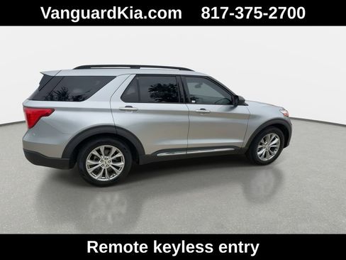 Used 2021 Ford Explorer XLT w/ Equipment Group 202A RWD image 10