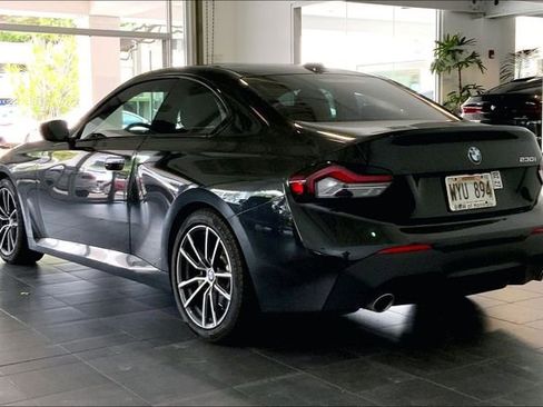 Used 2024 BMW 230i Coupe w/ Convenience Package RWD image 5