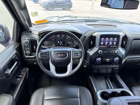 Used 2022 GMC Sierra 1500 SLT w/ SLT Premium Plus Package AWD/4WD image 14