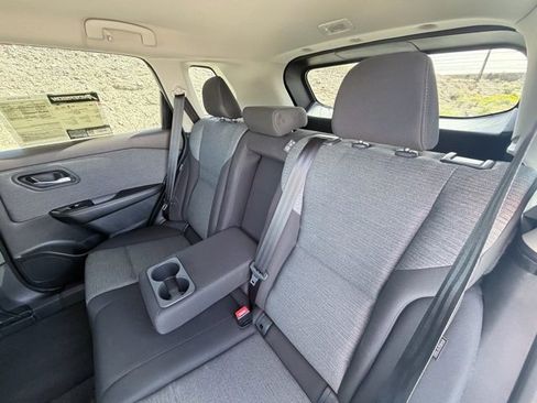 Used 2023 Nissan Rogue SV image 23