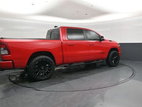 Used 2022 RAM 1500 Big Horn AWD/4WD image 3