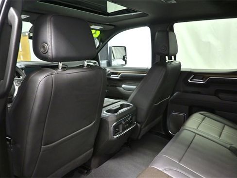 Used 2024 Chevrolet Silverado 1500 High Country w/ High Country Premium Package image 14