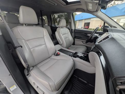 Used 2016 Honda Pilot Touring image 7