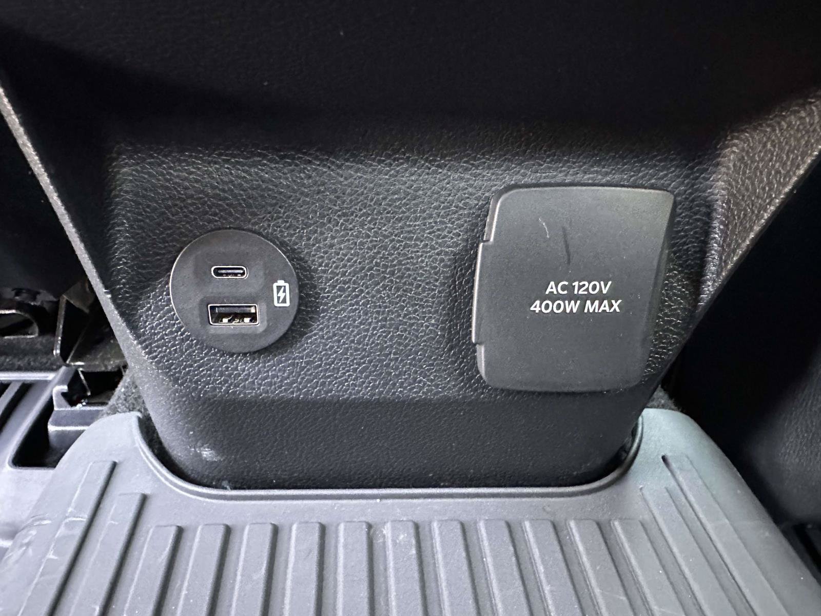 Used 2025 Ford Ranger Lariat w/ Advanced Towing Package AWD/4WD image 17