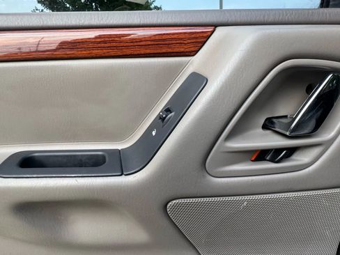 Used 1999 Jeep Grand Cherokee Limited image 15