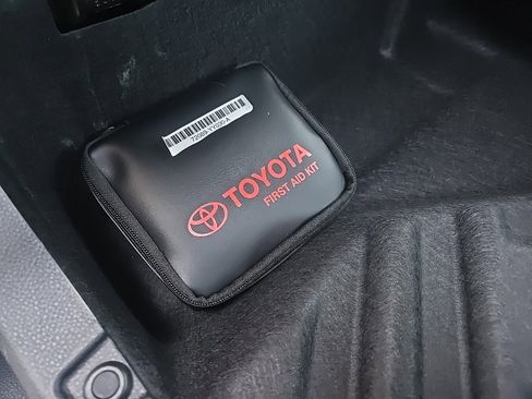 Used 2025 Toyota Tacoma SR5 image 92