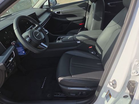 New 2026 Hyundai Sonata Limited FWD image 4