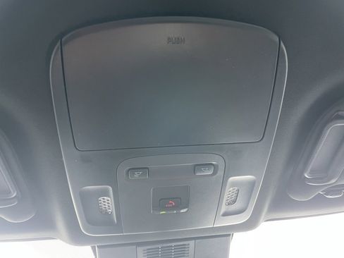 Used 2025 Toyota Camry SE image 47