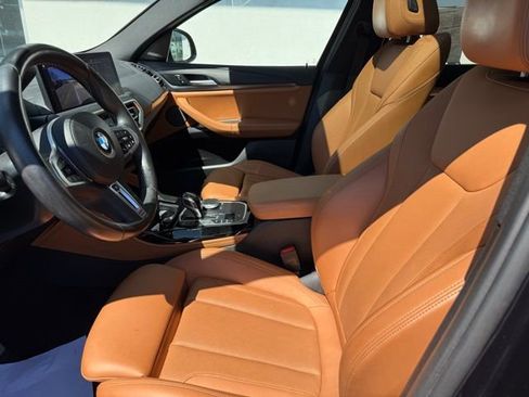 Used 2023 BMW X4 M40i w/ Premium Package image 9