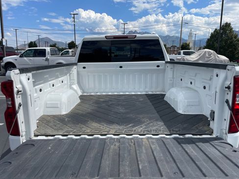 Used 2023 Chevrolet Silverado 1500 LT w/ Leather Package AWD/4WD image 23