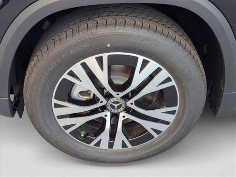 Used 2025 Mercedes-Benz GLA 250 image 9