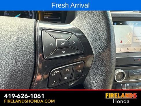Used 2018 Ford Explorer XLT w/ Equipment Group 202A FWD image 16