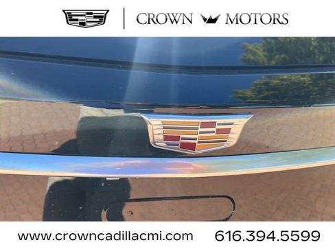 Used 2025 Cadillac XT6 Premium Luxury w/ LPO, Floor Liner Package image 11