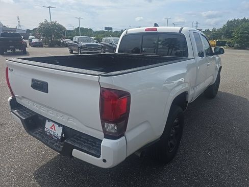 Used 2021 Toyota Tacoma SR RWD image 5