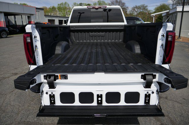 Used 2026 GMC Sierra 3500 Denali w/ Denali Reserve Package AWD/4WD image 31