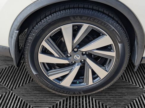 Used 2018 Nissan Murano Platinum w/ Cargo Package FWD image 24
