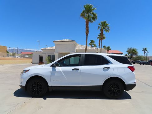 Used 2021 Chevrolet Equinox LT AWD/4WD image 4