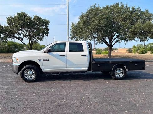 Used 2018 RAM 3500 Tradesman w/ Chrome Appearance Group AWD/4WD image 10
