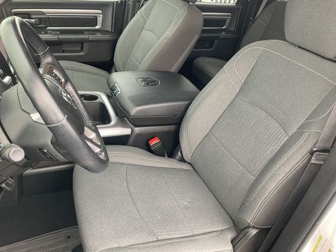 Used 2024 RAM 1500 Warlock AWD/4WD image 33