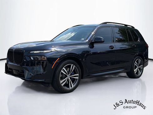 Used 2025 BMW X7 xDrive40i w/ Executive Package AWD/4WD image 3