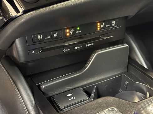 Used 2022 Lexus ES 300h F Sport image 37