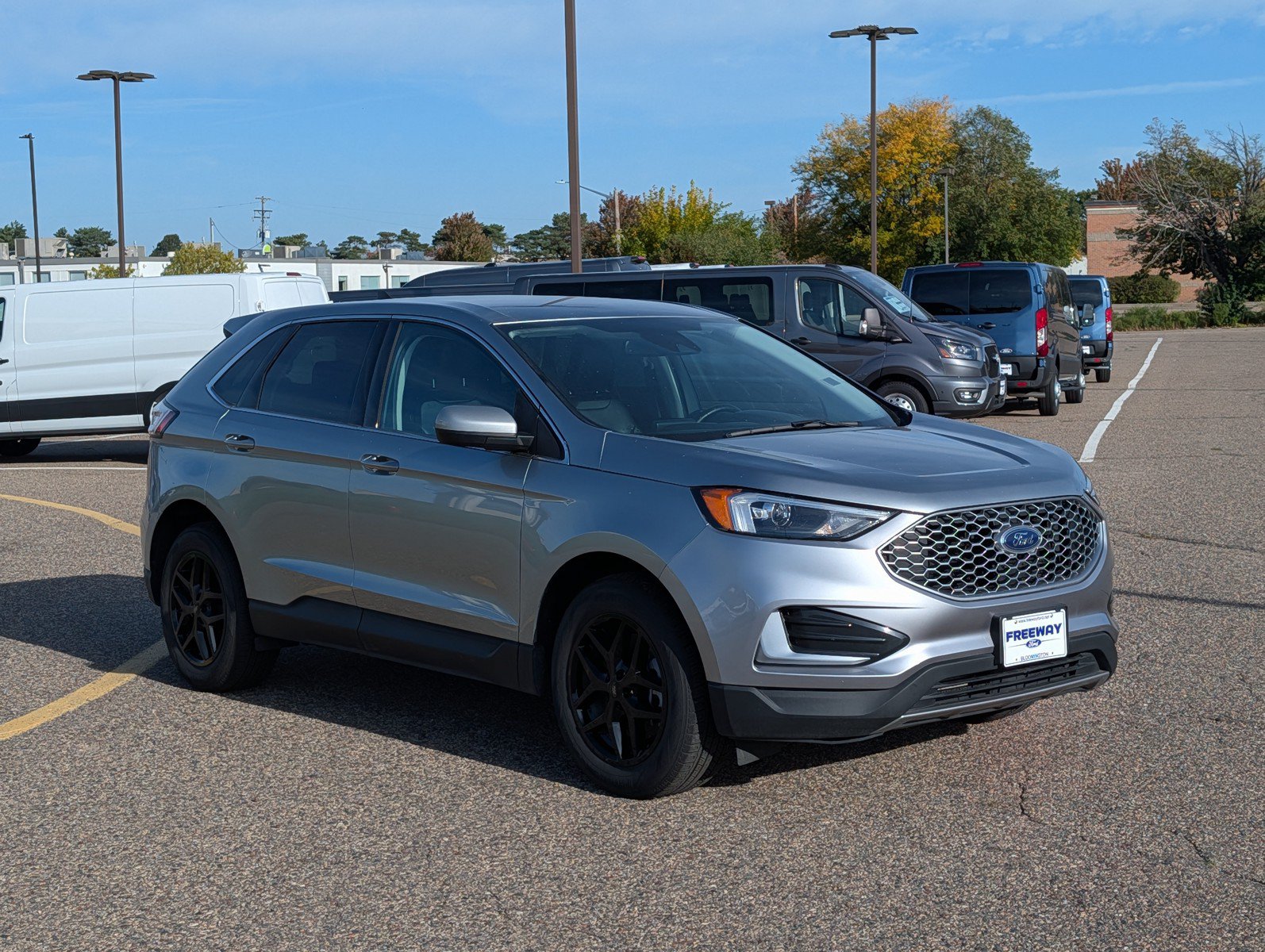 Used 2024 Ford Edge SEL AWD/4WD image 7