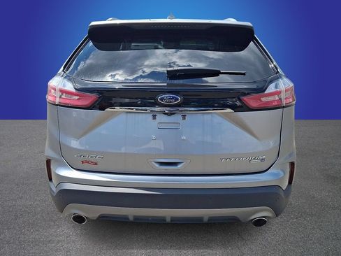 Used 2020 Ford Edge Titanium AWD/4WD image 5