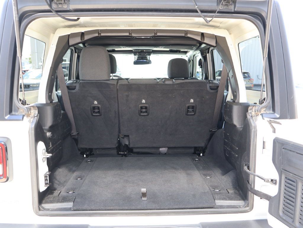 Used 2024 Jeep Wrangler Unlimited Sport AWD/4WD image 13