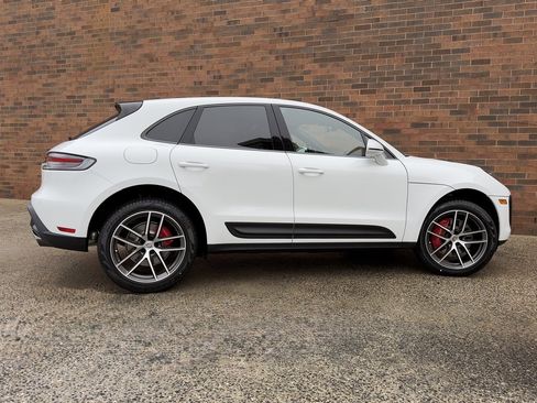 New 2026 Porsche Macan S image 7