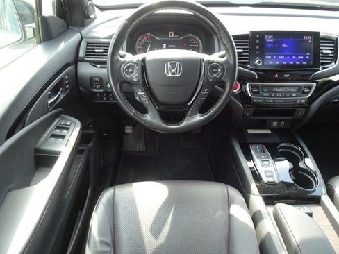 Used 2022 Honda Ridgeline Black Edition image 16