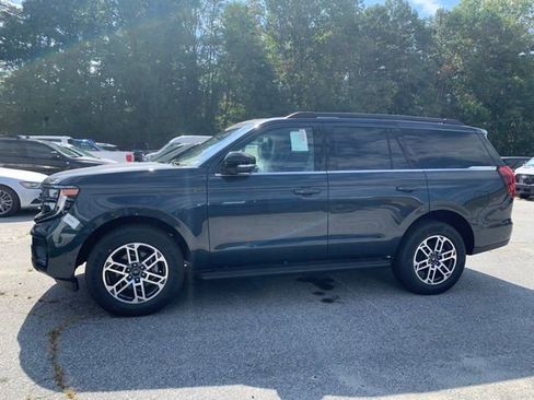 New 2025 Ford Expedition Active image 13